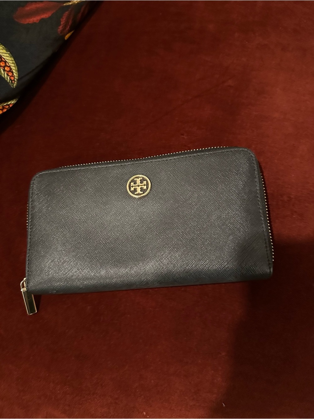 Tory Burch Navy Saffiano Zip Wallet with Gold Logo